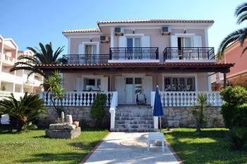 Hotel Nadias 2*
